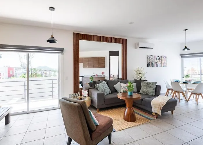 Apartamento Primer Piso , 3 Recamaras+2.5 Baños +alberca